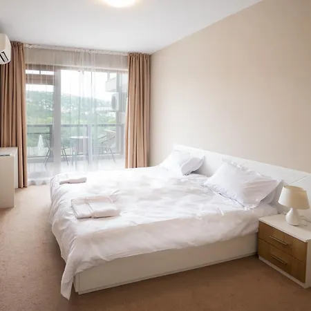Apartamento за гости влади в комплекс Garden Palace *